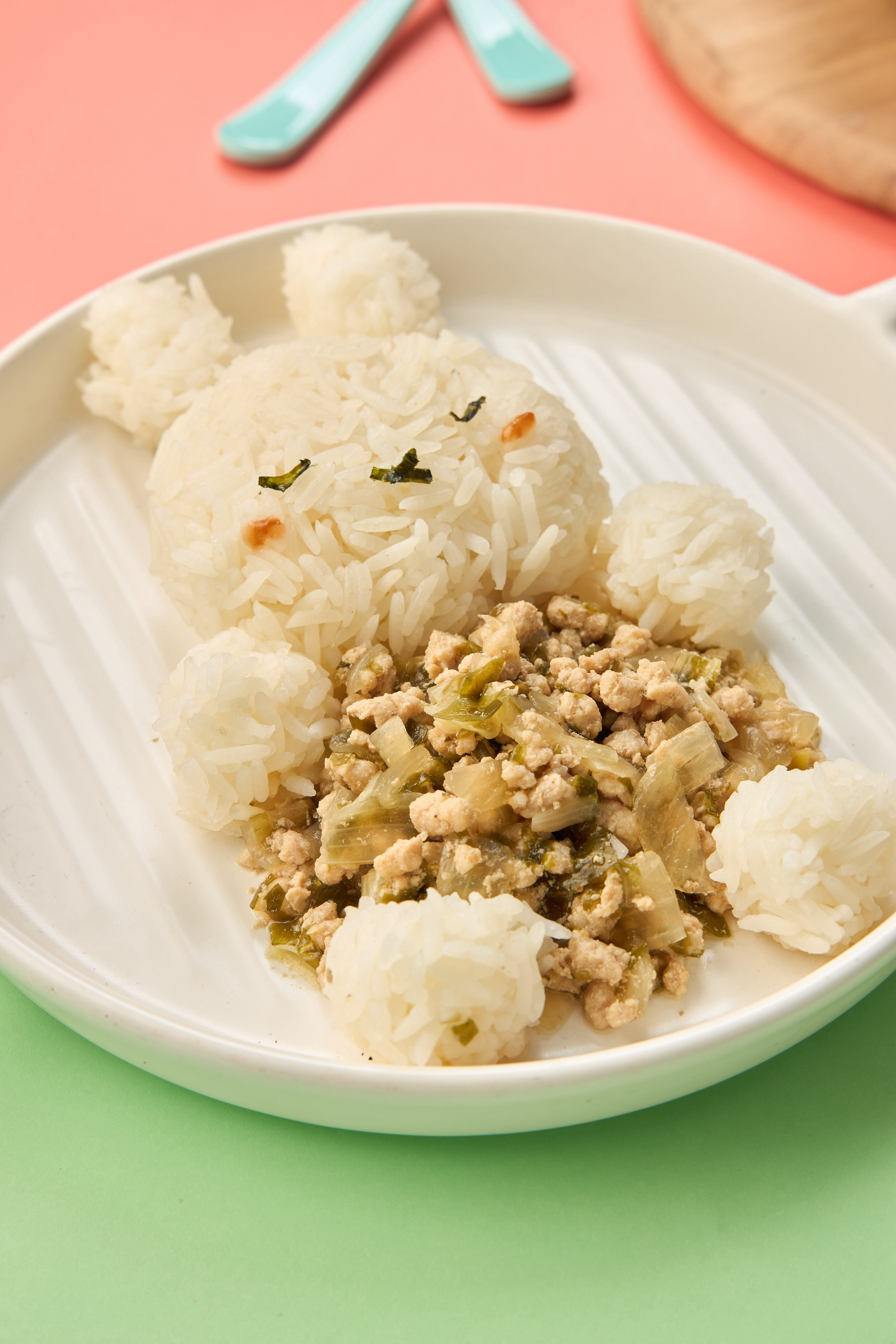 หมูผัดซอสญี่ปุ่นสาหร่าย - อาหารปรุงรสน้อย (สำหรับ 1 ขวบขึ้นไป)