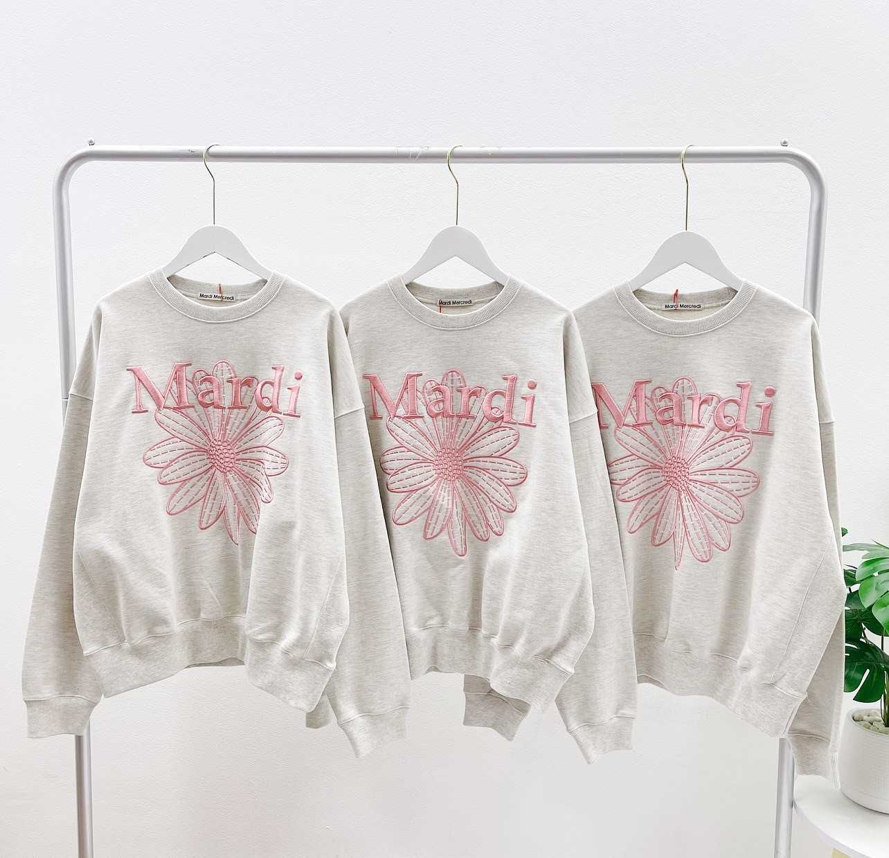 Mardi Flower Needlework Sweatshirt (Oatmeal/Peony)