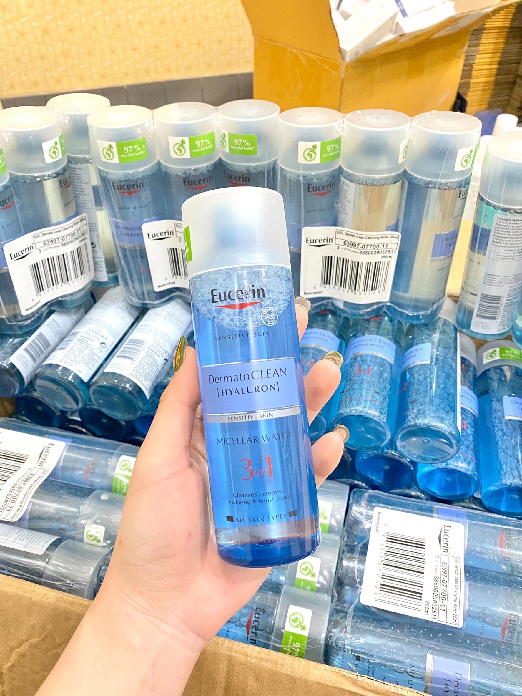 UltraSENSITIVE [Hyaluron] Micellar Water 200ml .