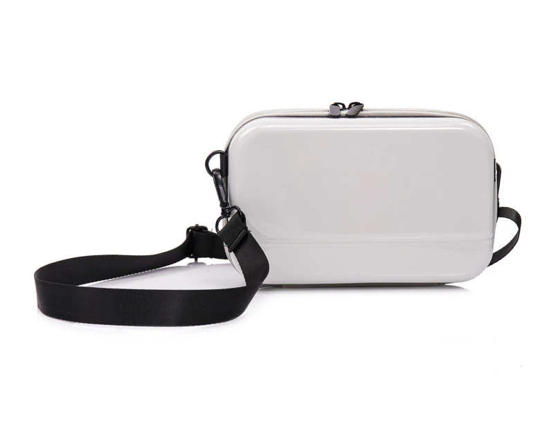 พร้อมส่ง Atlas Mini Crossbody Case - Sand
