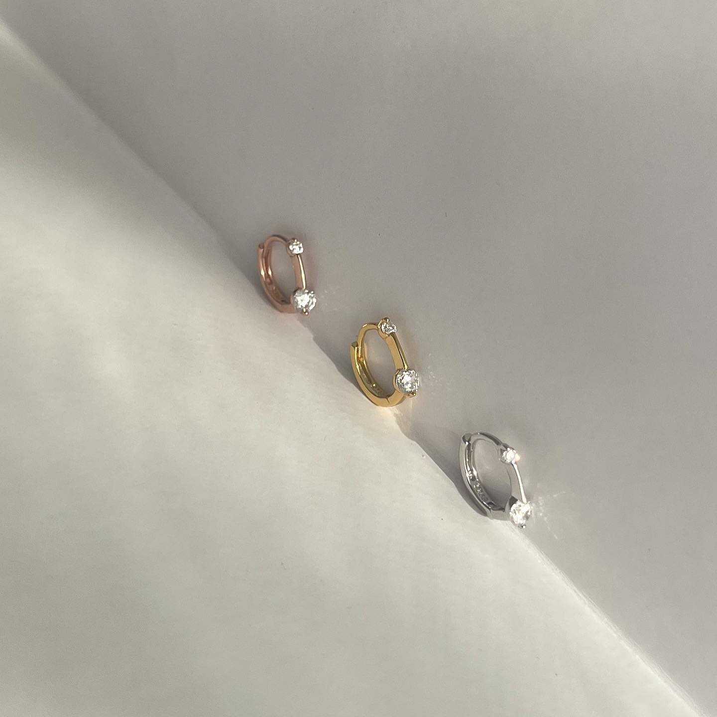 A.piece ต่างหูเงินแท้ [all silver 925] double crystal one-touch (112-114)