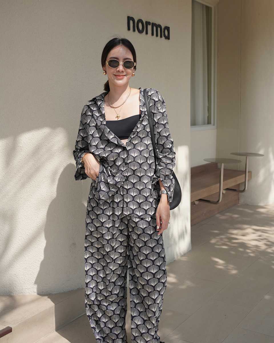 [หลุด QC] SEASHELL PANTS IN MIDNIGHT MUSE (S)