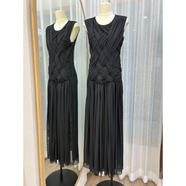 2MUAY SELECT | รุ่น GY320 SLEEVELESS DRESS CROSS-DRAPED DRESS 3 สี