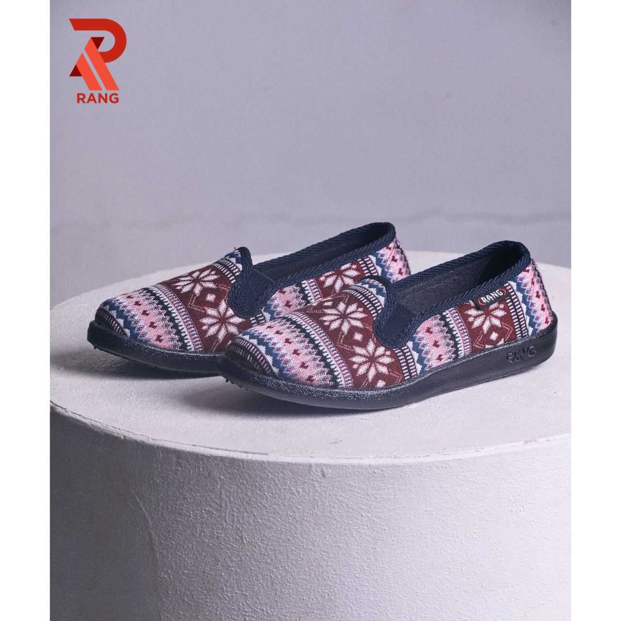 RANG รองเท้าแรง รุ่น 878 หัวใจแดง เบอร์ 36-40