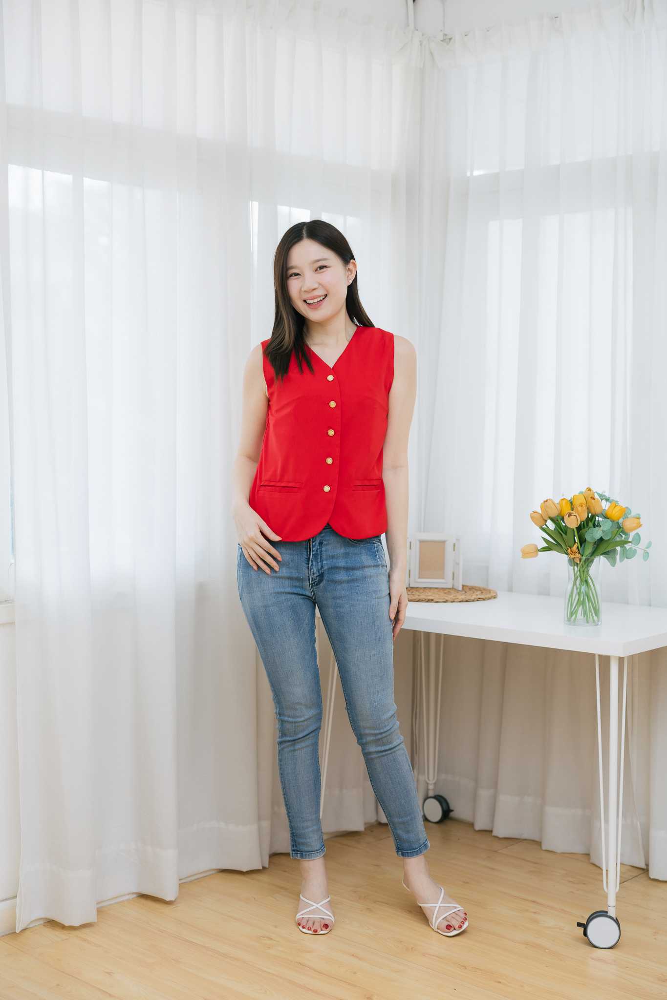 เสื้อให้นม Red basic V top
