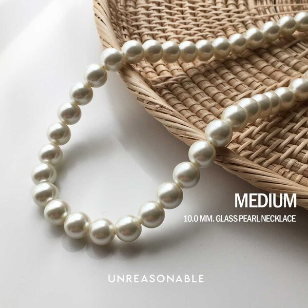 สร้อยคอมุกแก้ว ขนาด 10 mm. UA0657-01 Unreasonable Accessories