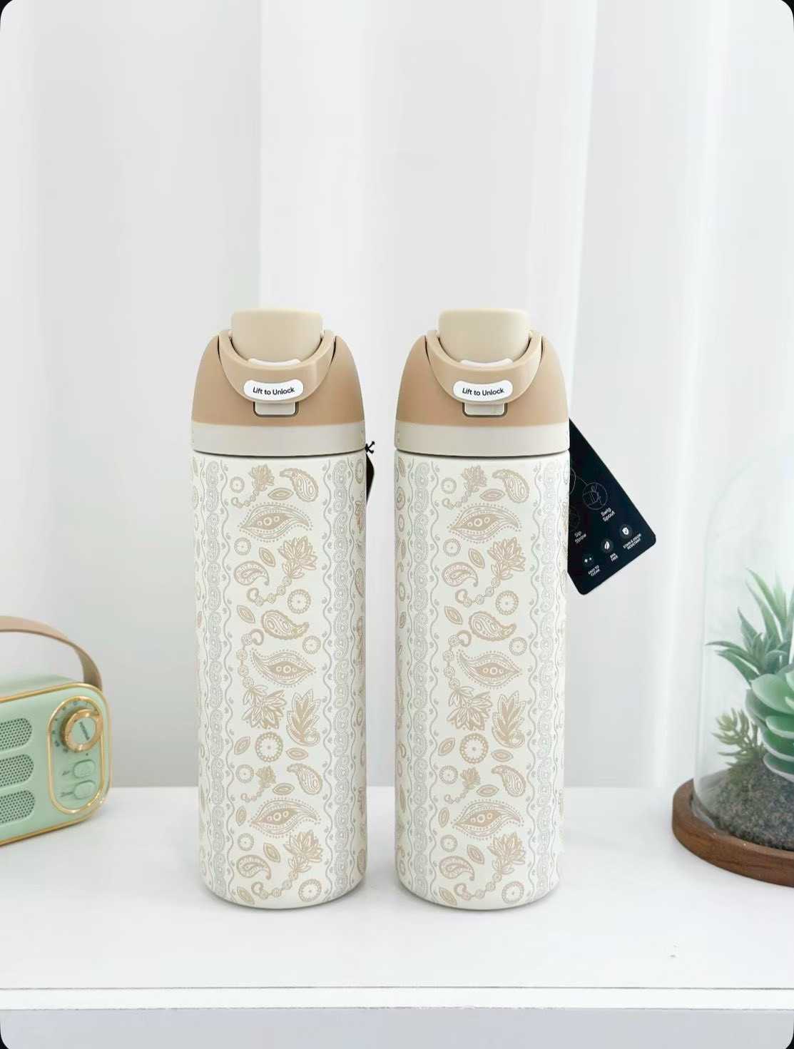 Owala FreeSip 24 Oz Western Collection ( Stunning Sandy)