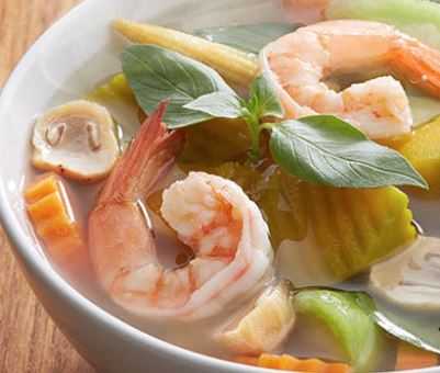 แกงเลียงกุ้งสด Kaeng Liang Spicy Soup with Shrimps & Vegetables