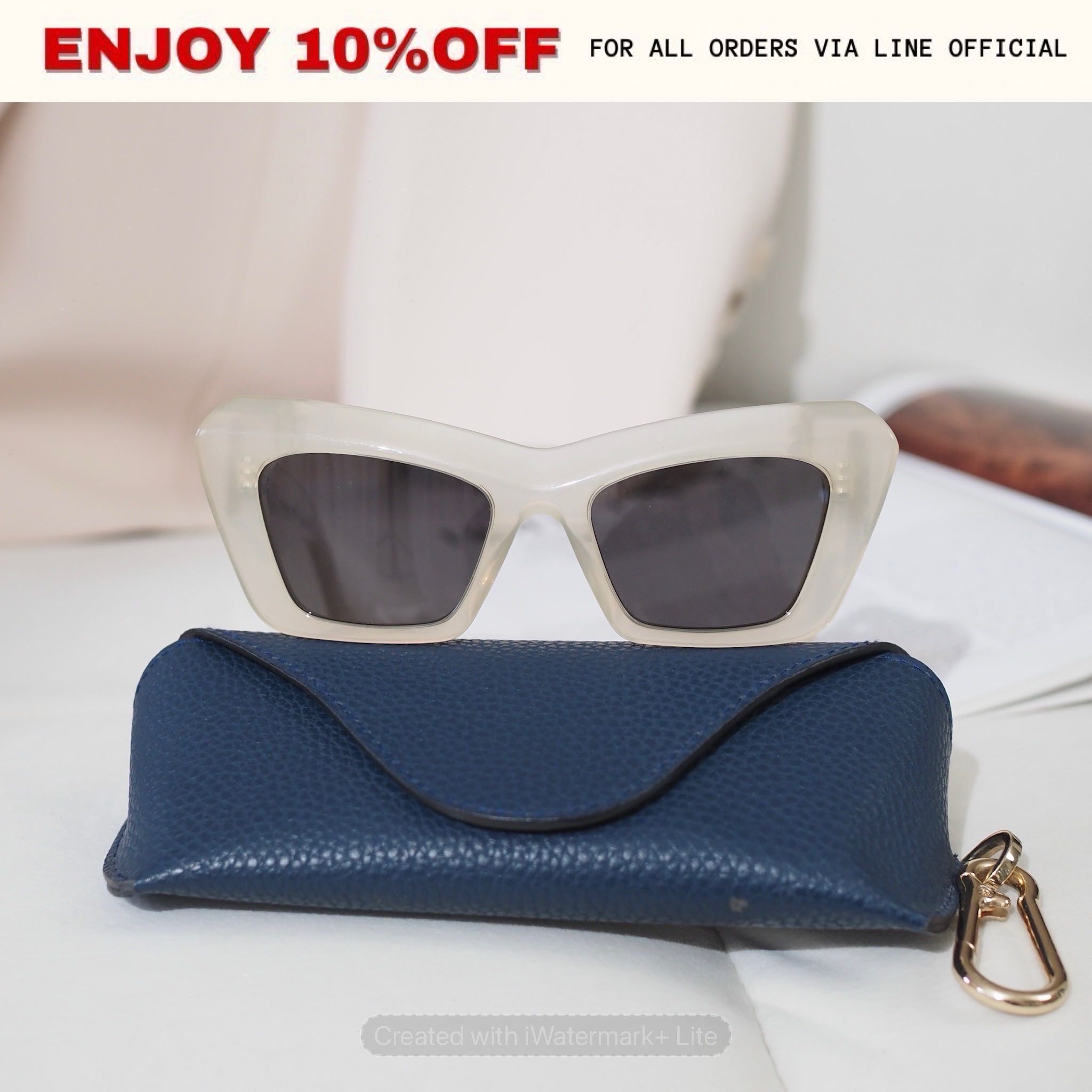 📍LIKE NEW📍LOEWE Cateye Sunglasses สี Ice White | ACC