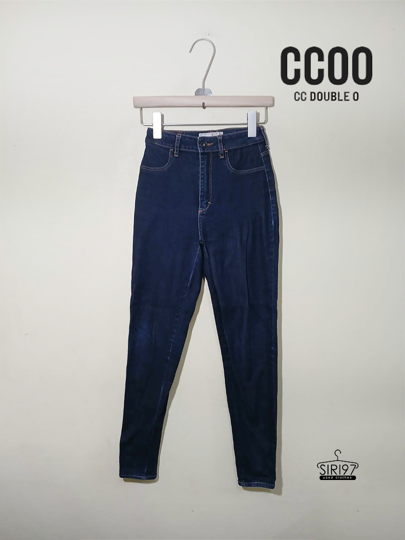 กางเกงยีนส์ขายาวผ้ายืด CCOO สียีนส์เข้ม สภาพ90%