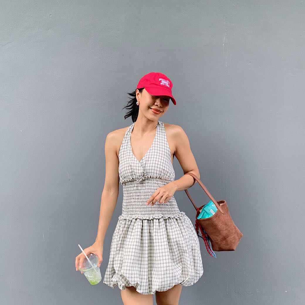 Halter neck balloon dress