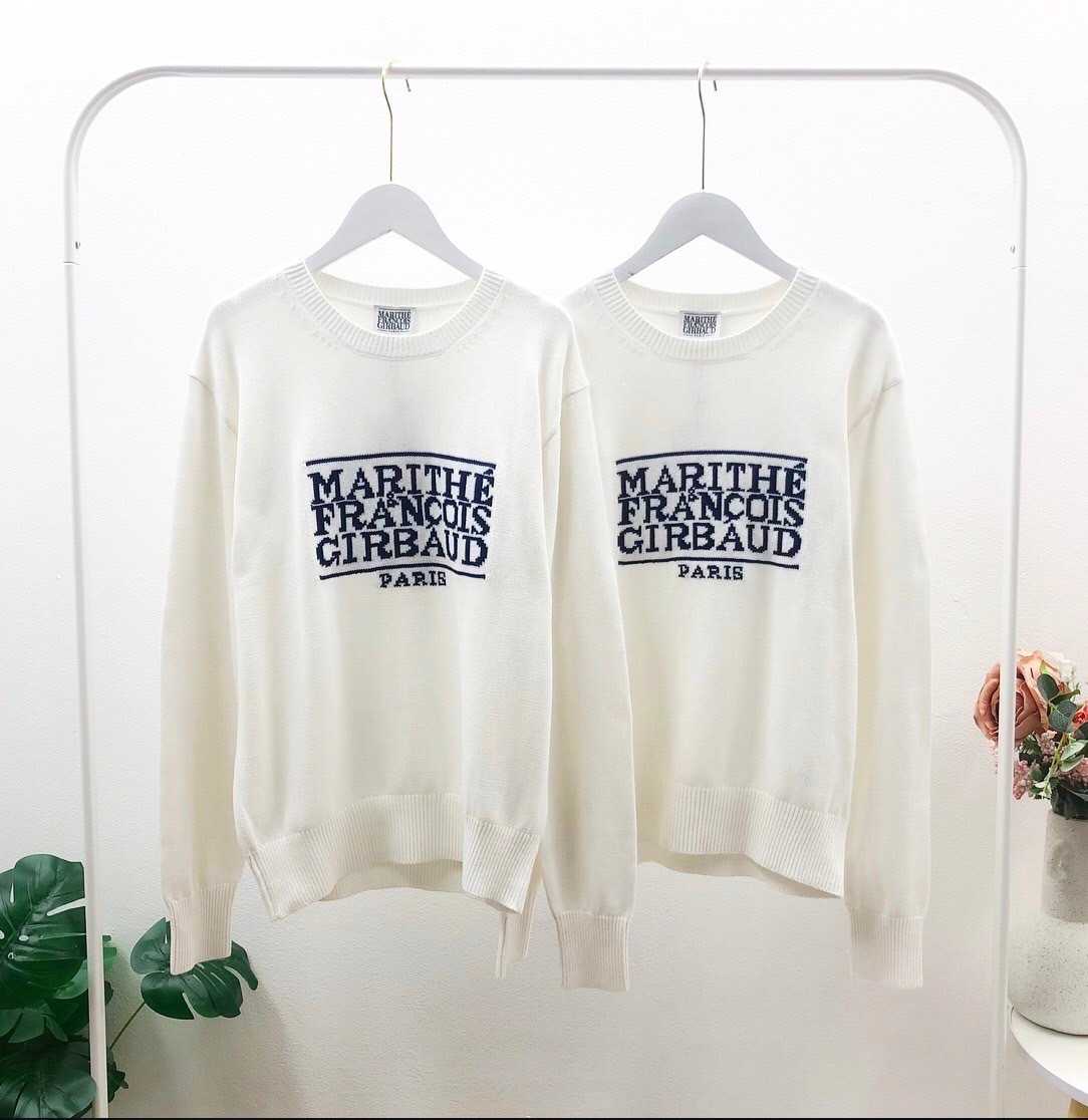 พร้อมส่ง Marithe Classic Logo Knit Pullover (Ivory)