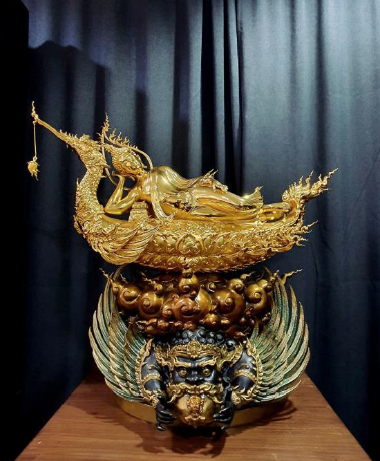 ผลงาน : พระพุทธไสยาสน์ ประทับพระราหู AP  ขนาด : ความสูง 63 ซม.