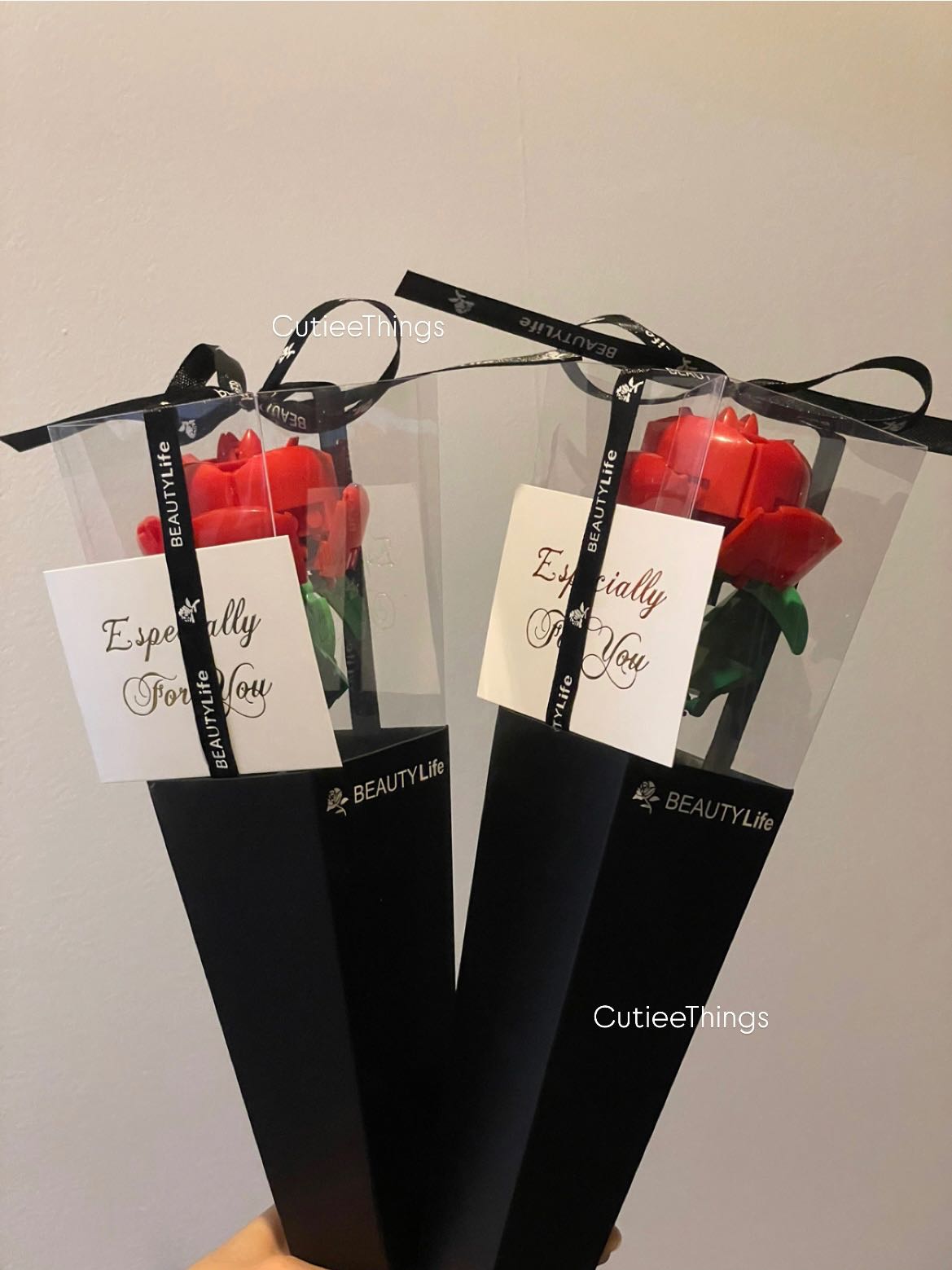 #พร้อมส่ง เลโก้ดอกไม้ พร้อมช่อกระดาษ (เลือกชนิดดอกไม้) แจ้งในแชท