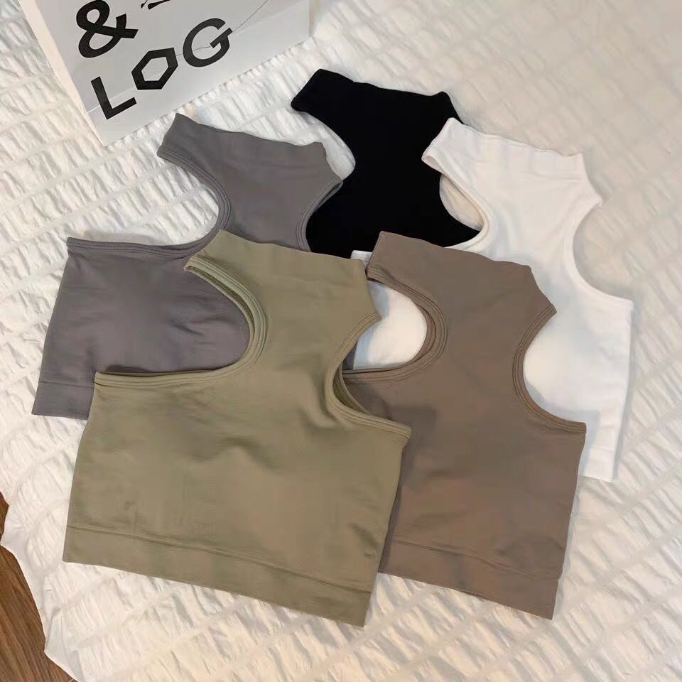 พร้อมส่ง🖤[]เสื้อครอปแขนกุดคอเต่า