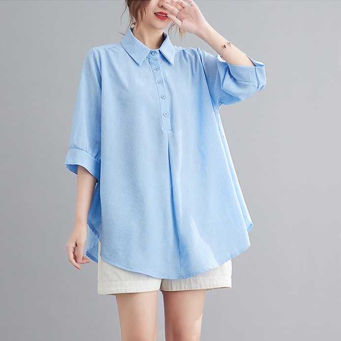 เสื้อเชิ้ตทรง oversize แบบเรียบๆสีสวยๆ ทรงใส่แล้วเก๋น่ารักมากค่ะ - สีฟ้า