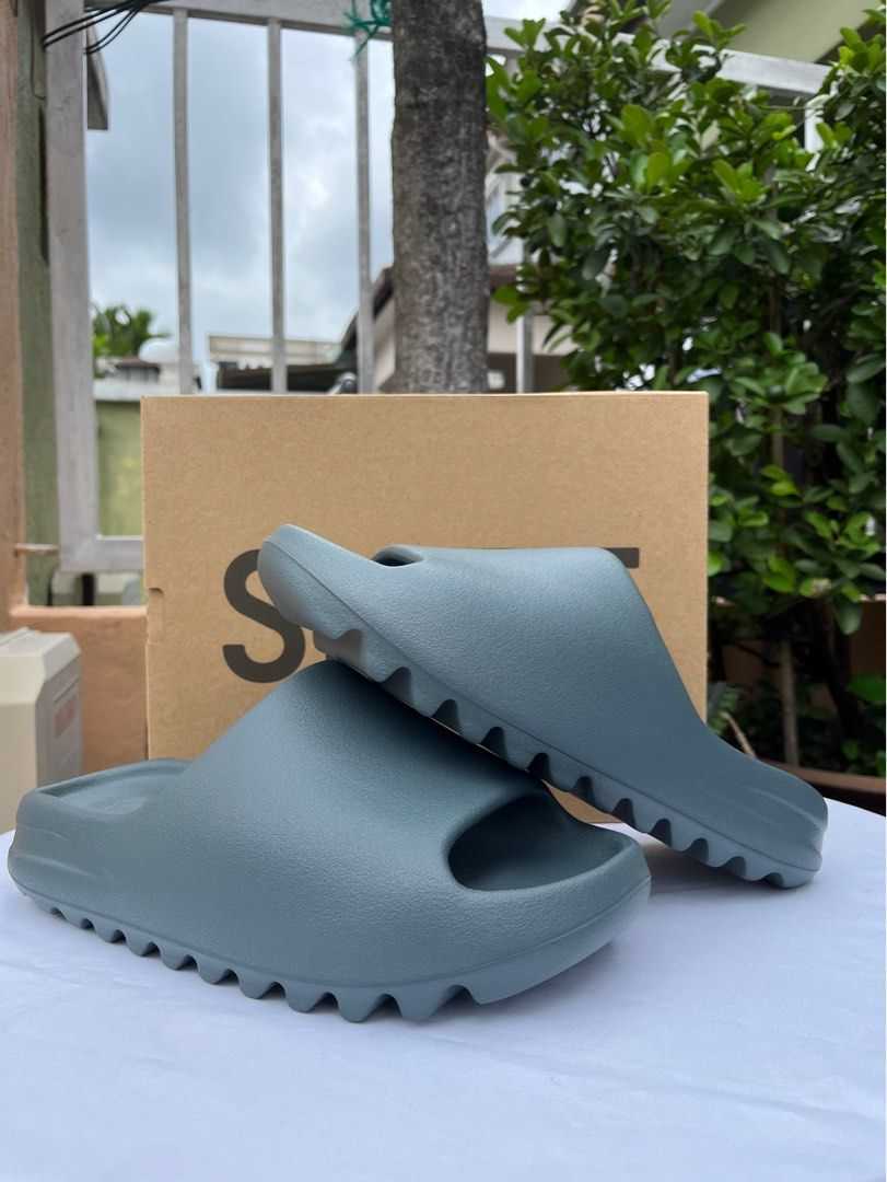 Yeezy Slide Slate Marine 