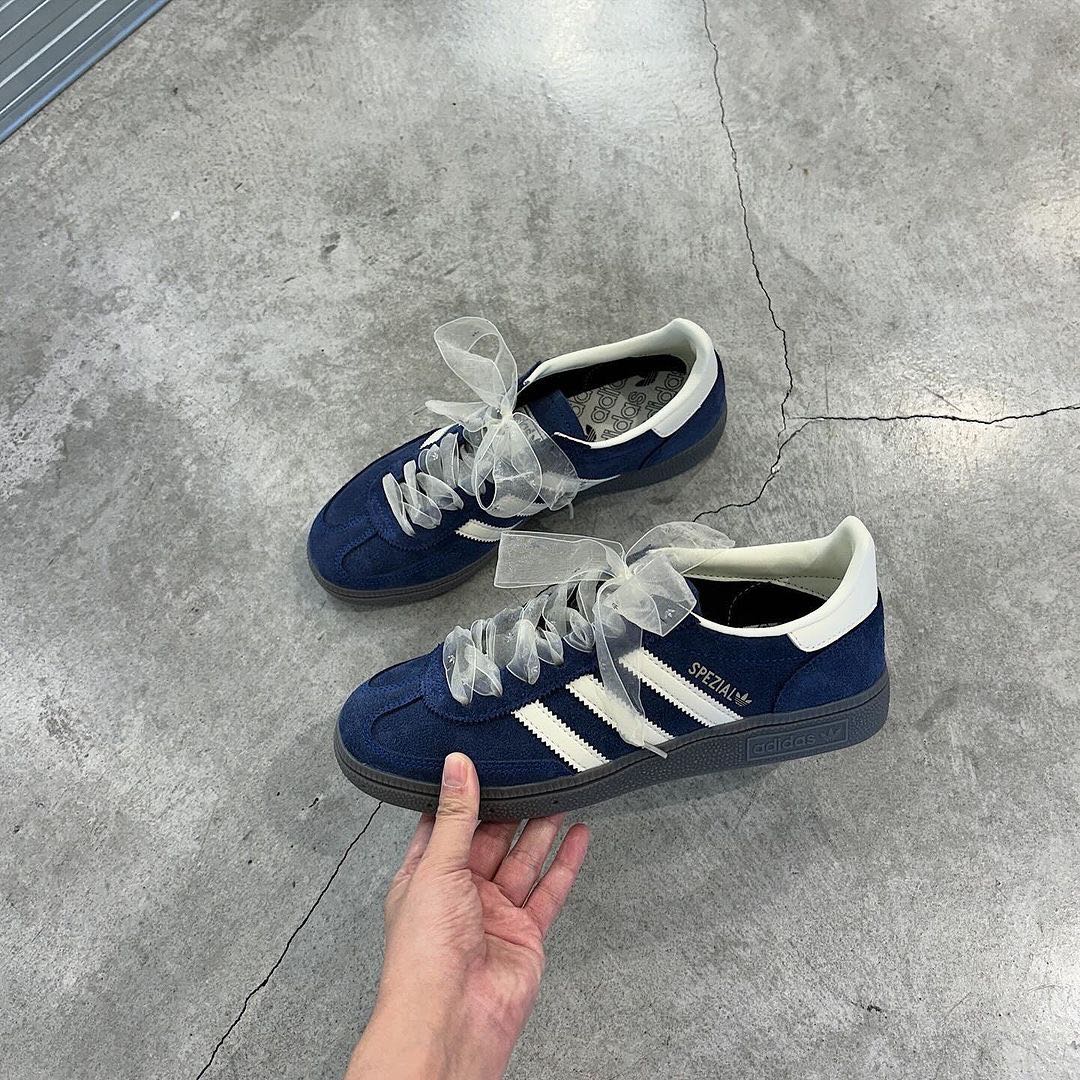 (พร้อมส่ง) Adidas Handball Spezial Navy White