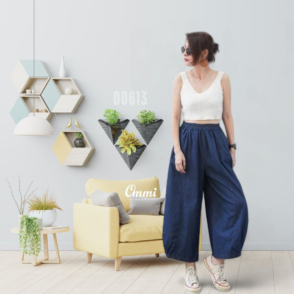 Ommishop 00613 กางเกงแฟชั่น เนื้อผ้ายีนส์ ปลายขาจั้มกว้างสบาย ขาสามส่วน (PUP)