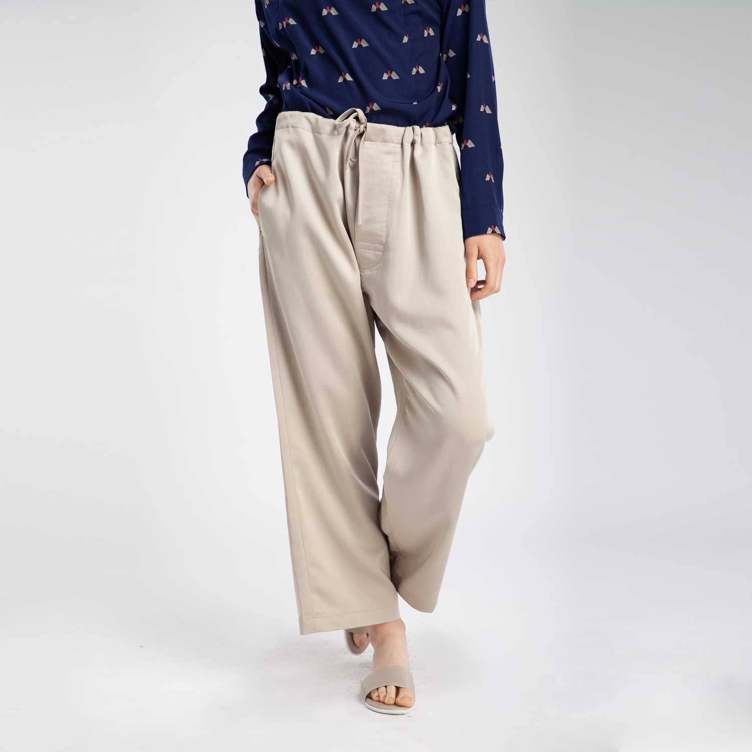 QueenCows กางเกงหลังคลอด Gaen Wide Leg (Khaki)