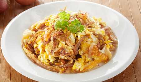 หัวไชโป๊วผัดไข่ Stir Fried Pickle Turnip with Egg