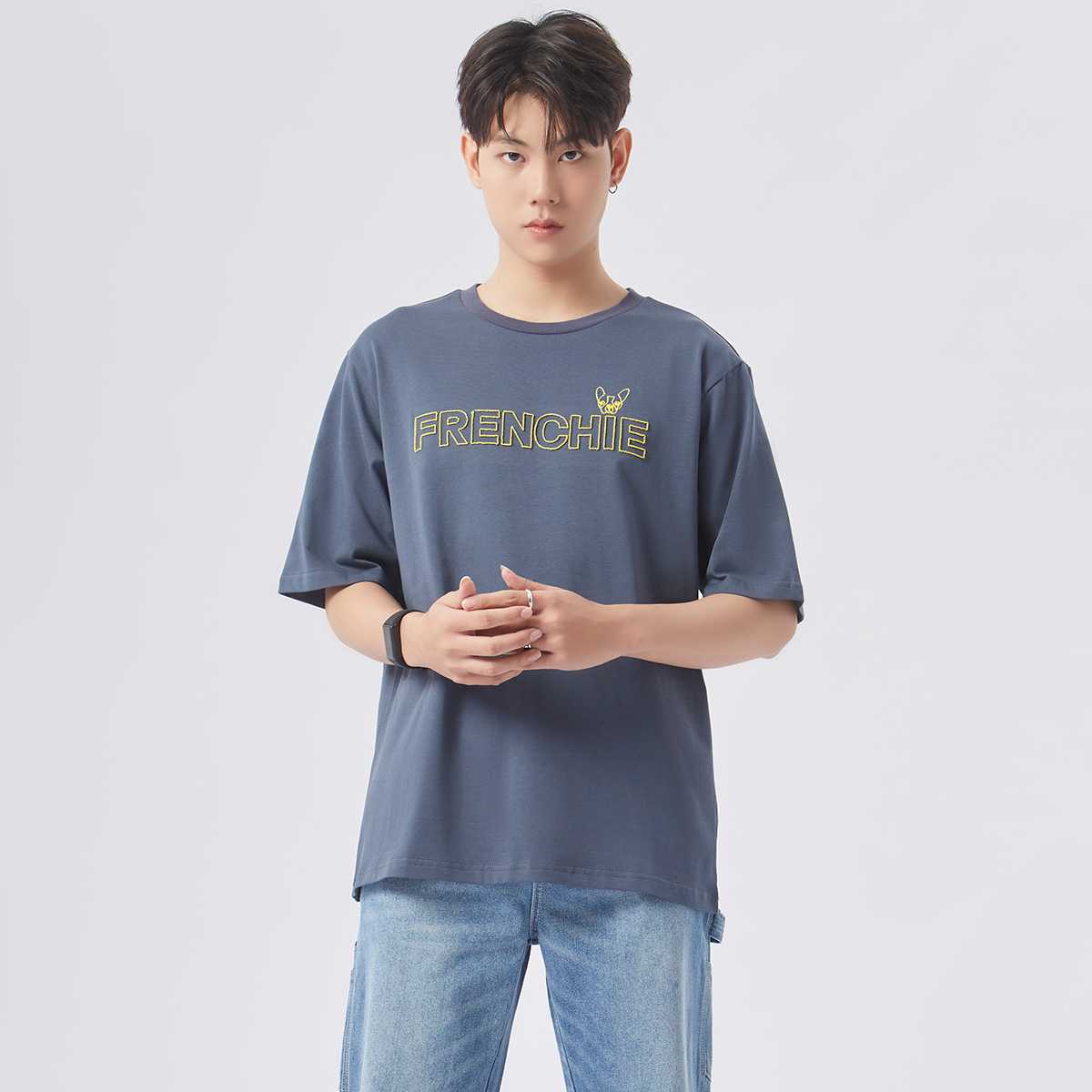 เสื้อทีเชิ้ตพิมพ์นูนลายเฟรนช์ชี่ | Embossed Frenchie Tee Shirt (Oversized) | 03918