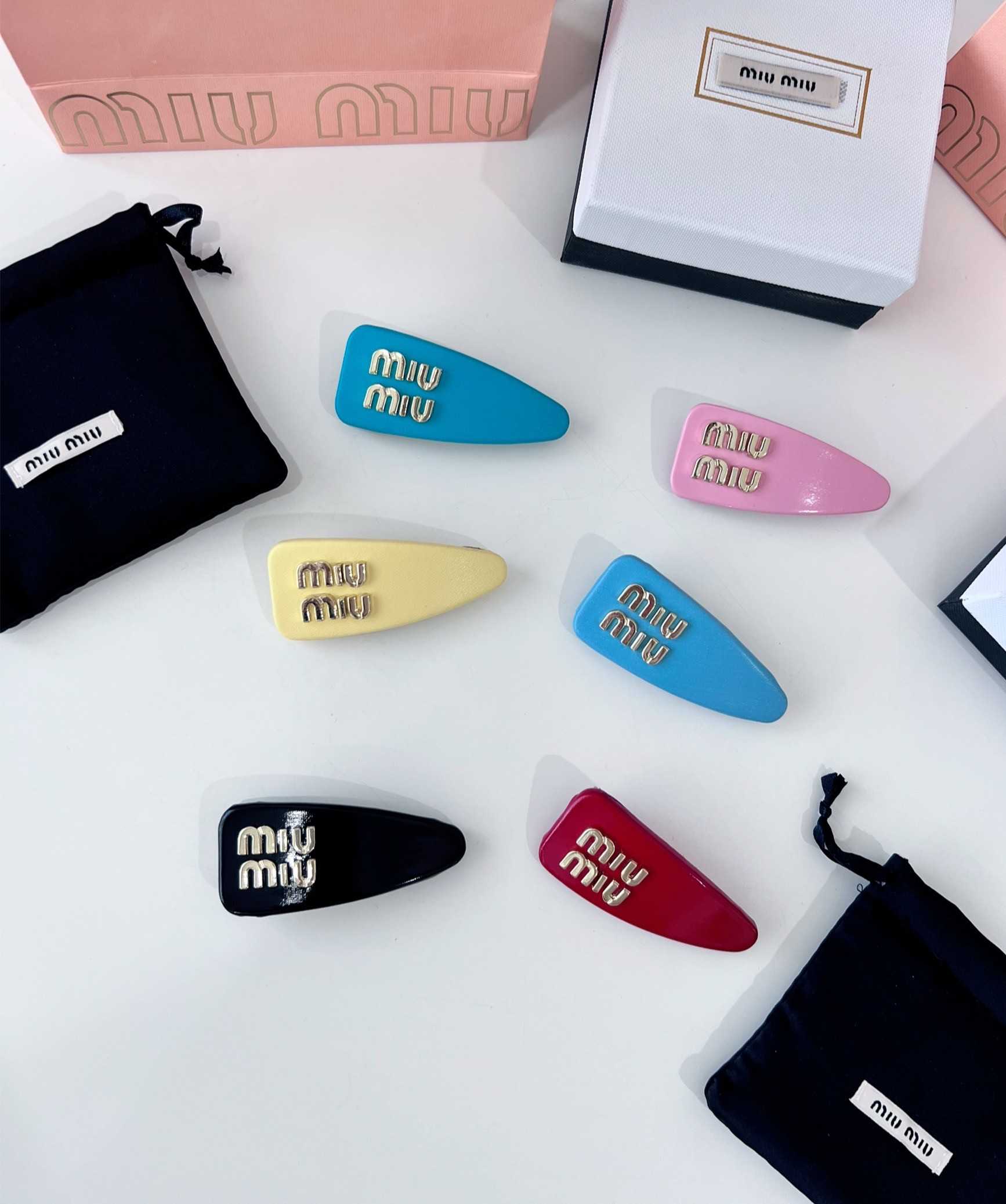 ( SALE ) MIUMIU COLORFUL LEATHER HAIR PIN 