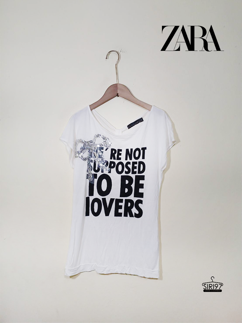 เสื้อยืดคอกลมแขนสั้น ZARA ดีไซน์แหวกหลัง สีครีม สภาพ85%