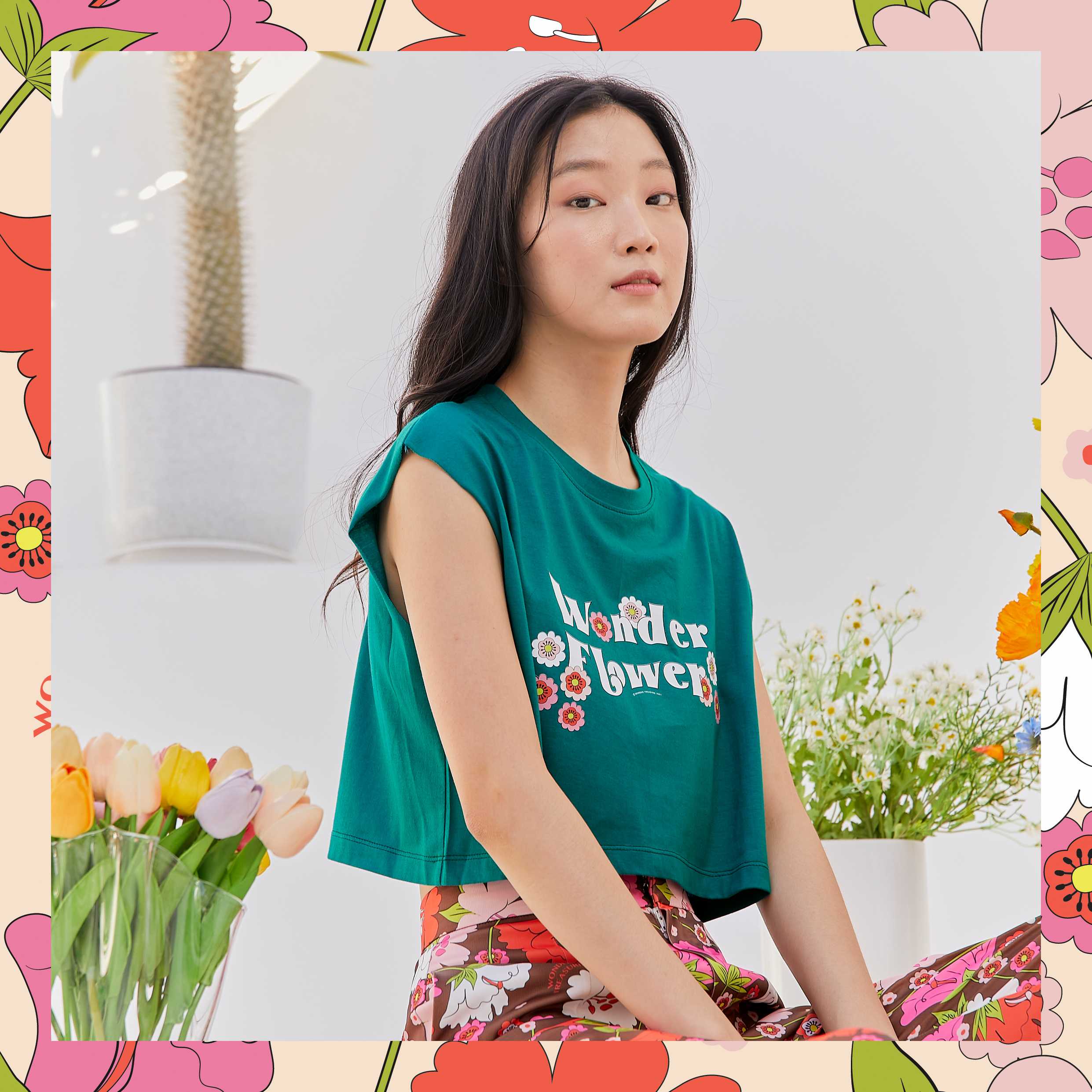 Wonder Treasure - Teal Wonder Flower Crop Tank Top
