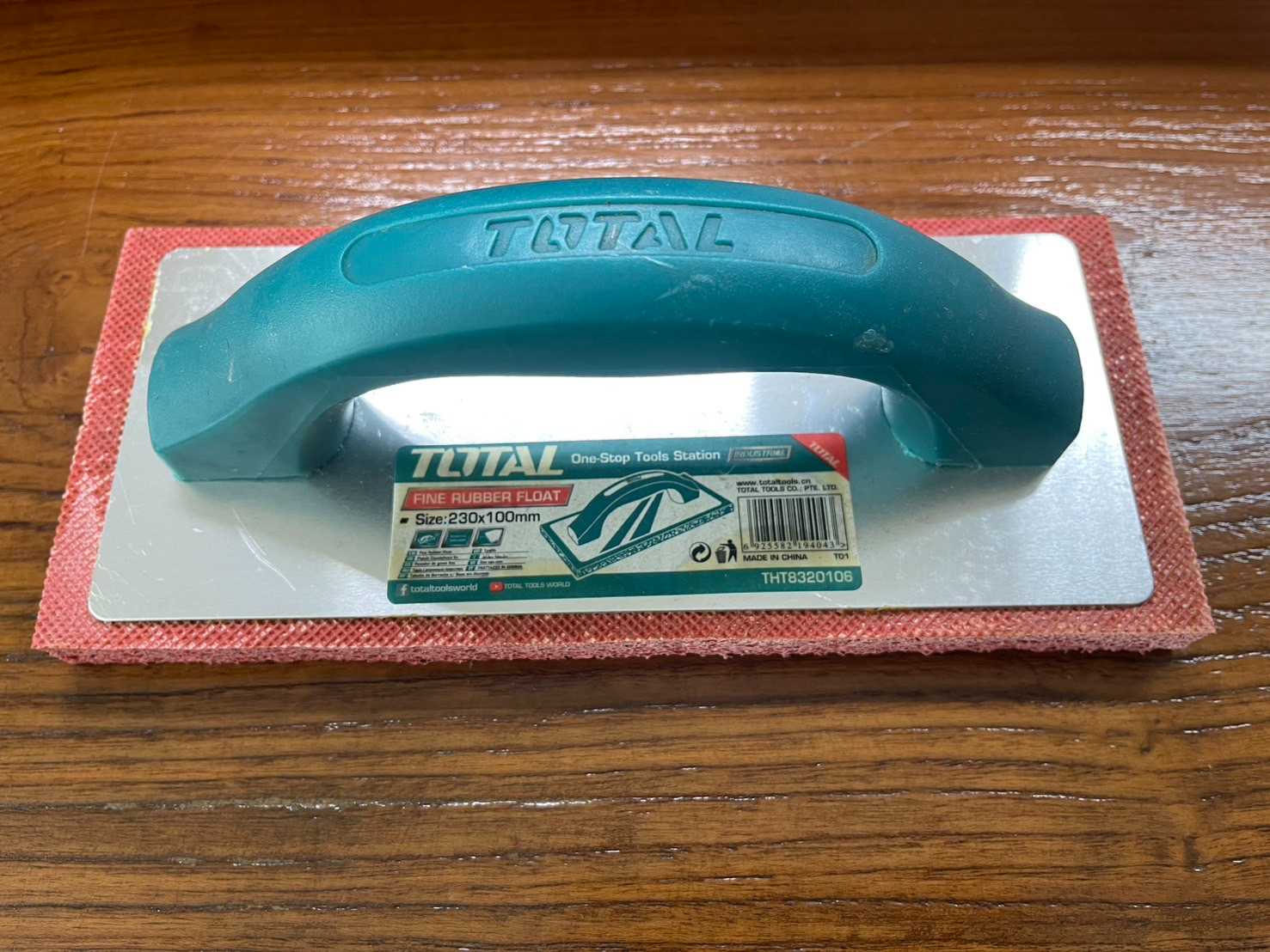 Total เกรียงยางฟองน้ำ สำหรับขัดหน้าปูน ทำความสะอาดหน้าปูน รุ่น THT8320106 ( Fine Rubber Float )