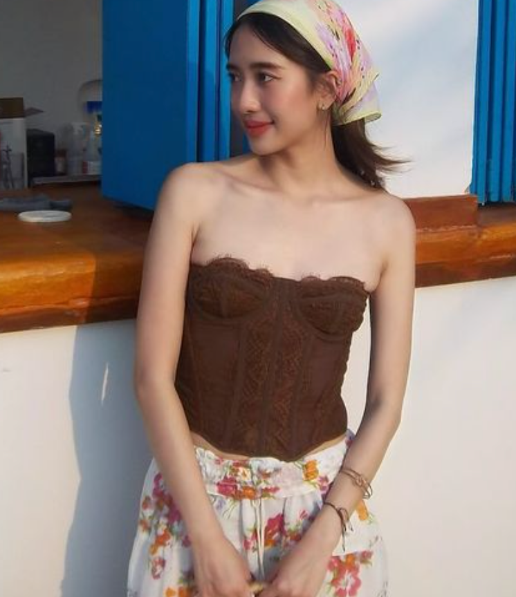 SELF-04 Bibi Top