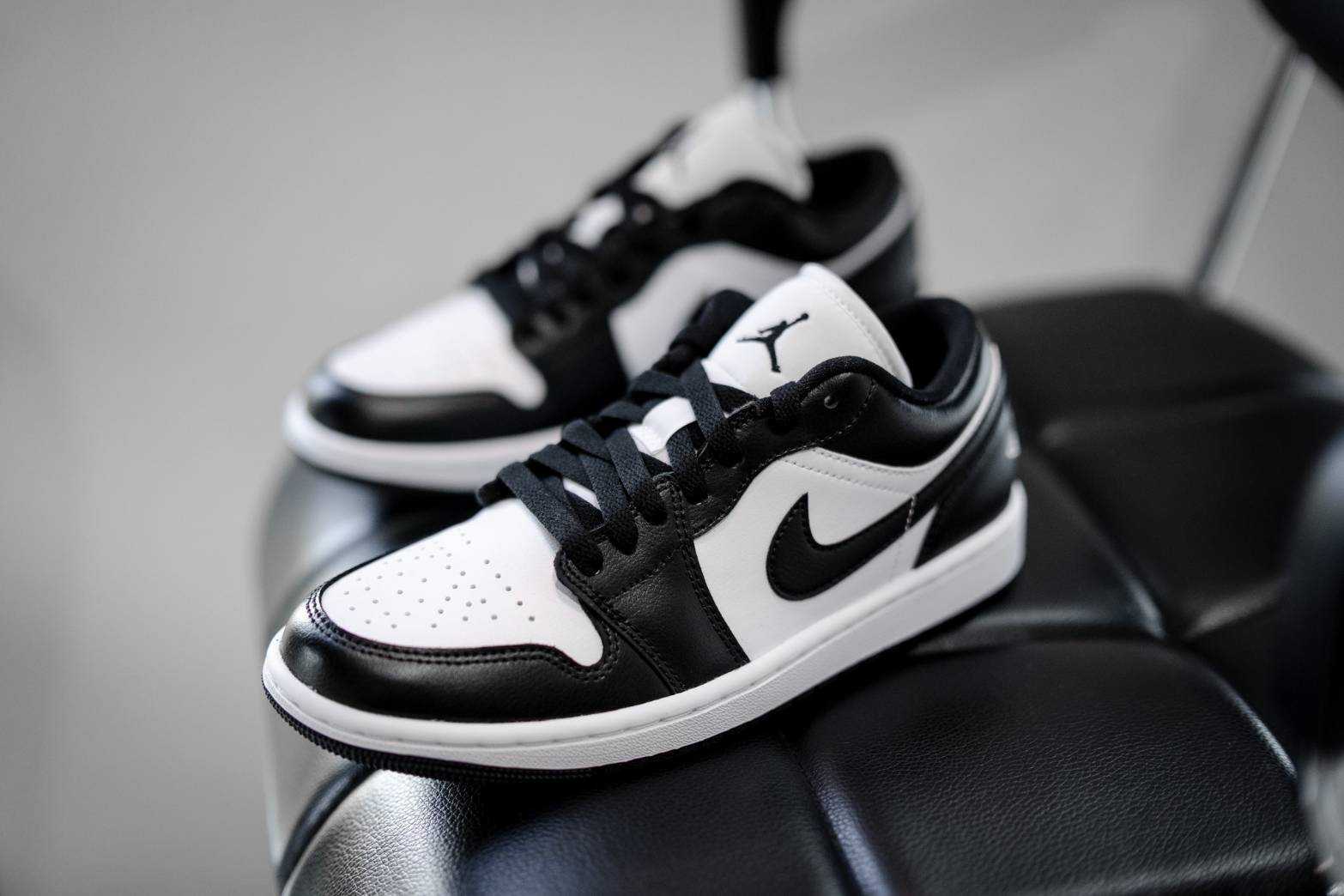 📌(ทักเชทก่อนสั่งซื้อ) Nike Air Jordan 1 Low Panda พื้นสีดำ​