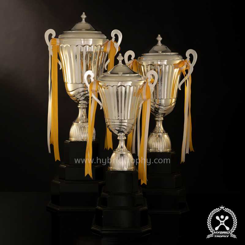 Hybrid Trophy ถ้วยรางวัลโลหะอิตาลี HYB-582X สี Silver