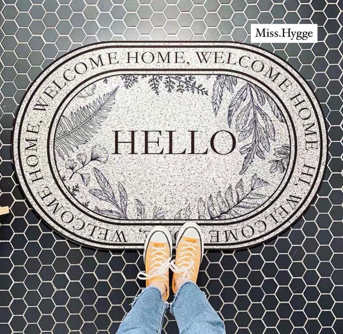 [พร้อมส่ง]พรมดักฝุ่นHELLOวงรี🌷