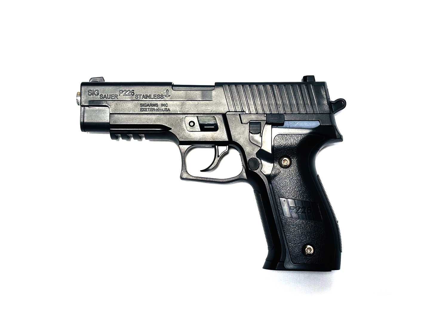 ปืนอัดลมสั้น รุ่น P226 ระบบชักยิงทีละนัด