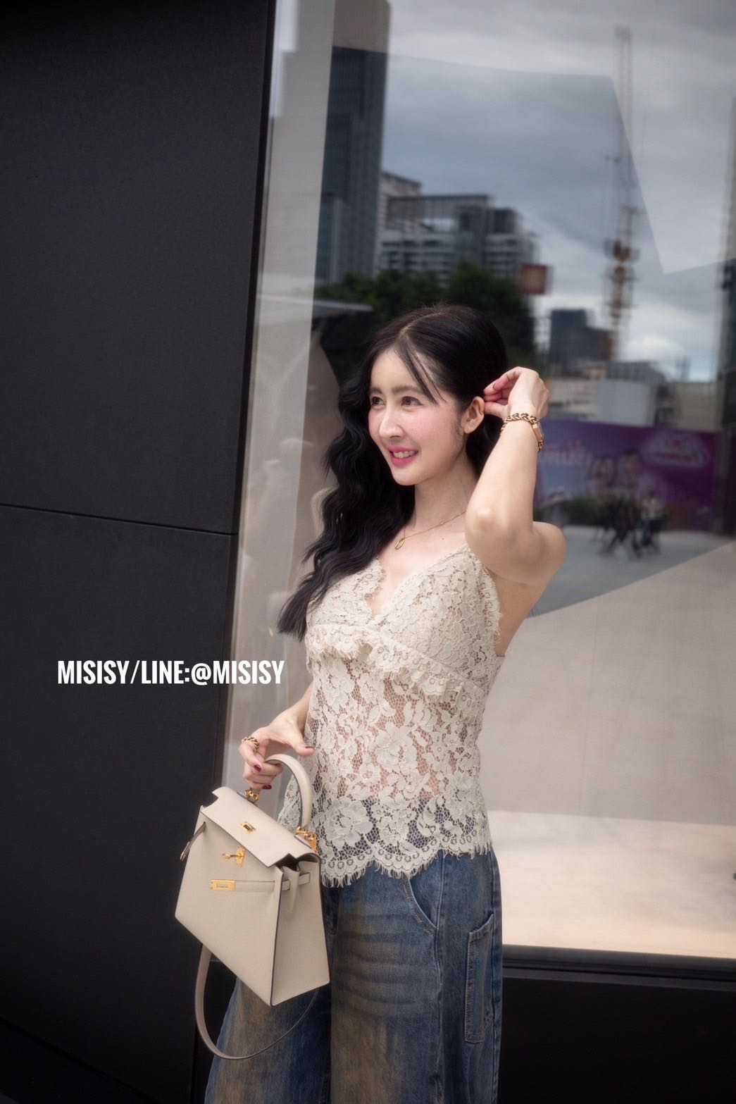 สายเดี่ยวลูกไม้