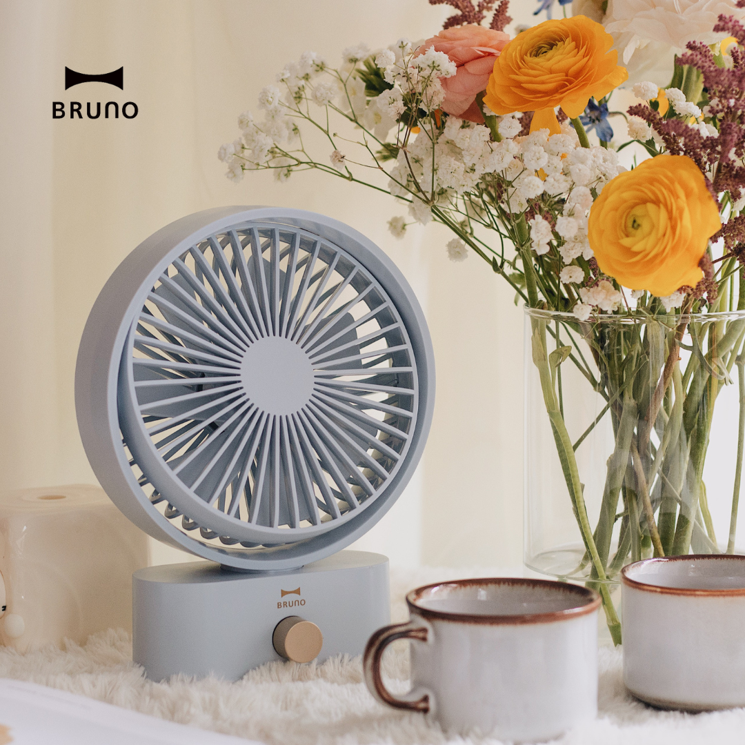 พัดลม BRUNO Portable Swing Desk Fan -BDE061 พัดลมตั้งโต๊ะ พัดลมมือถือ พัดลมชาร์จได้