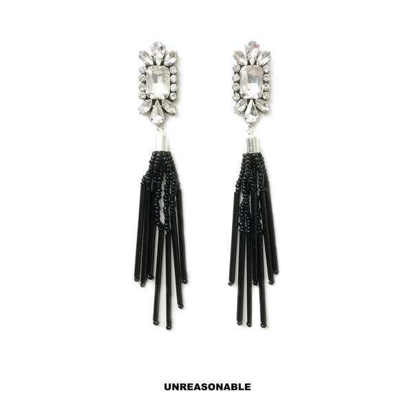 ต่างหูคริสตัลระย้า สีดำ น้ำหนักเบา UA0430-02 Unreasonable Accessories
