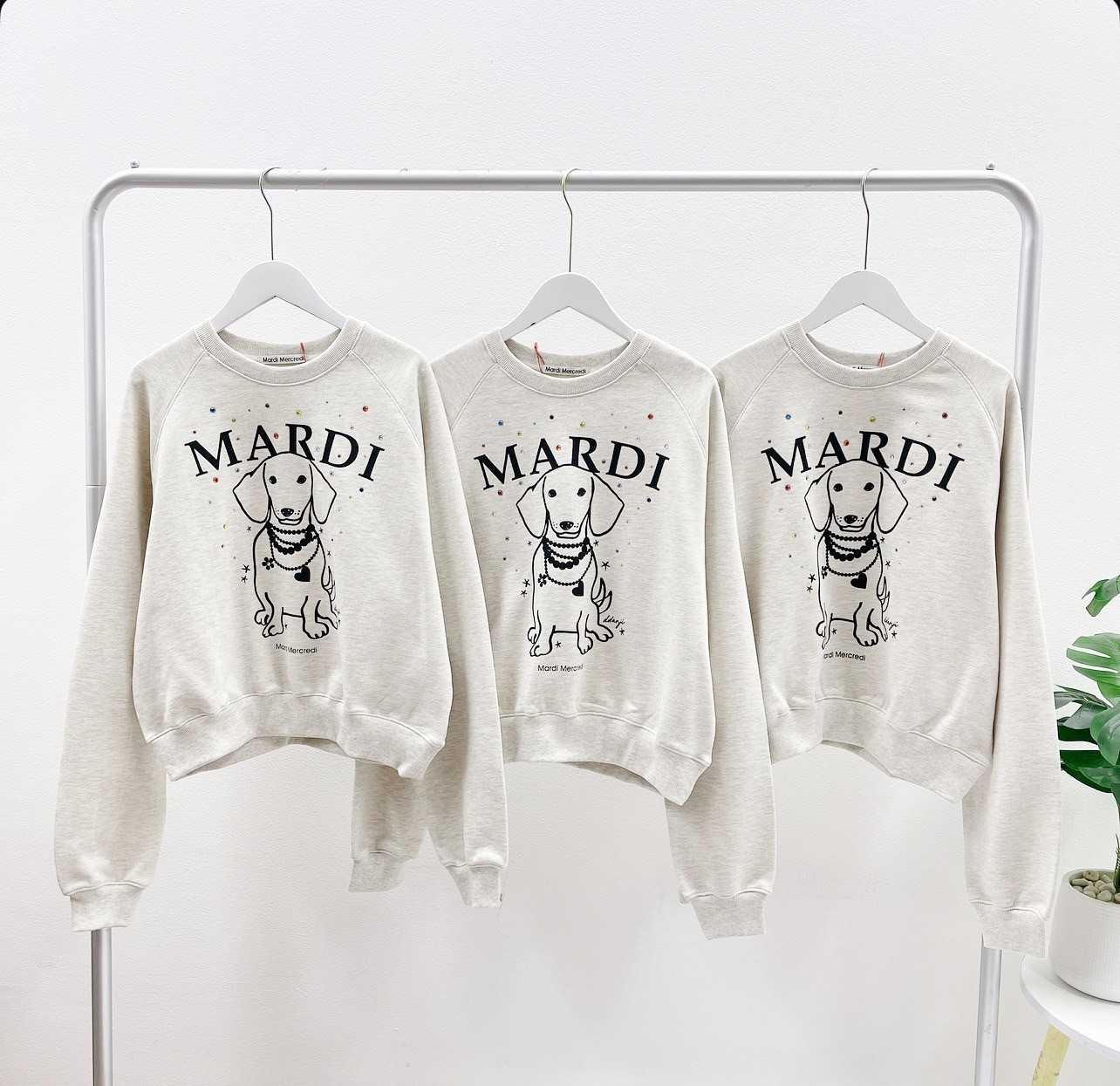 Mardi ddanji Raglan Swing the tail Stone Sweatshirt (Oatmeal/Black)