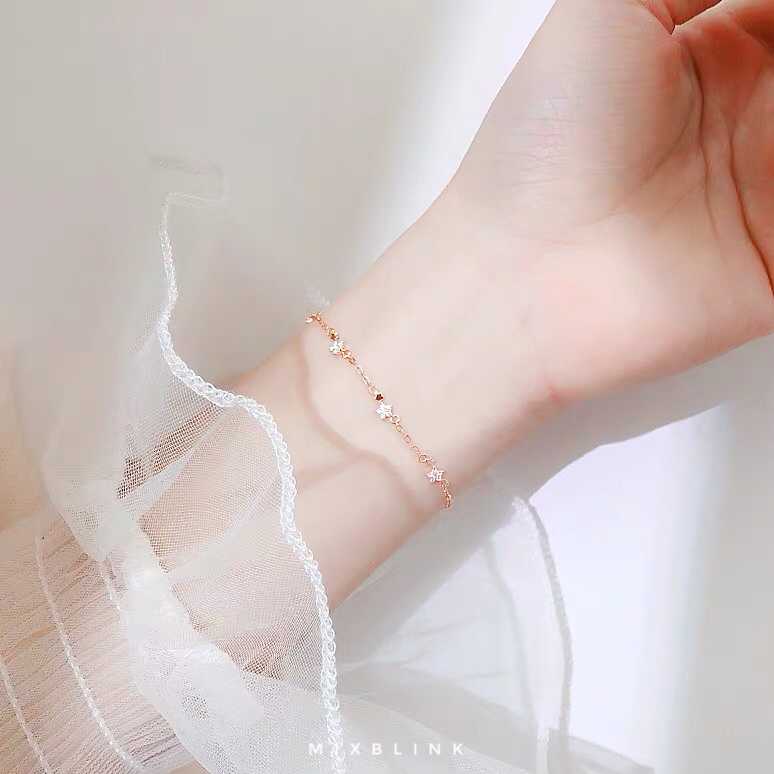 สร้อยข้อมือ Twinkle - ส่งฟรี EMS ( เงินแท้ 92.5% )