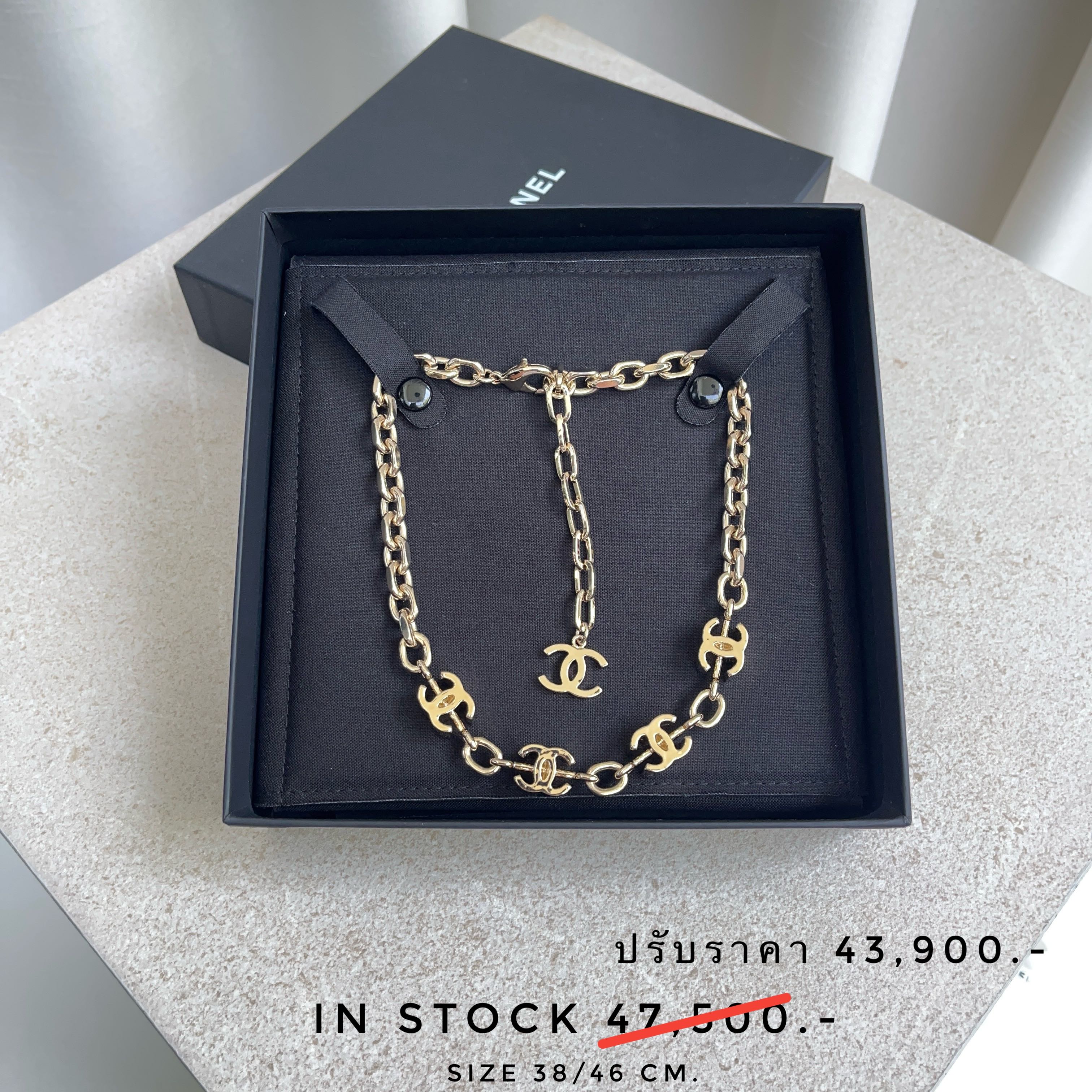 CHANEL necklace