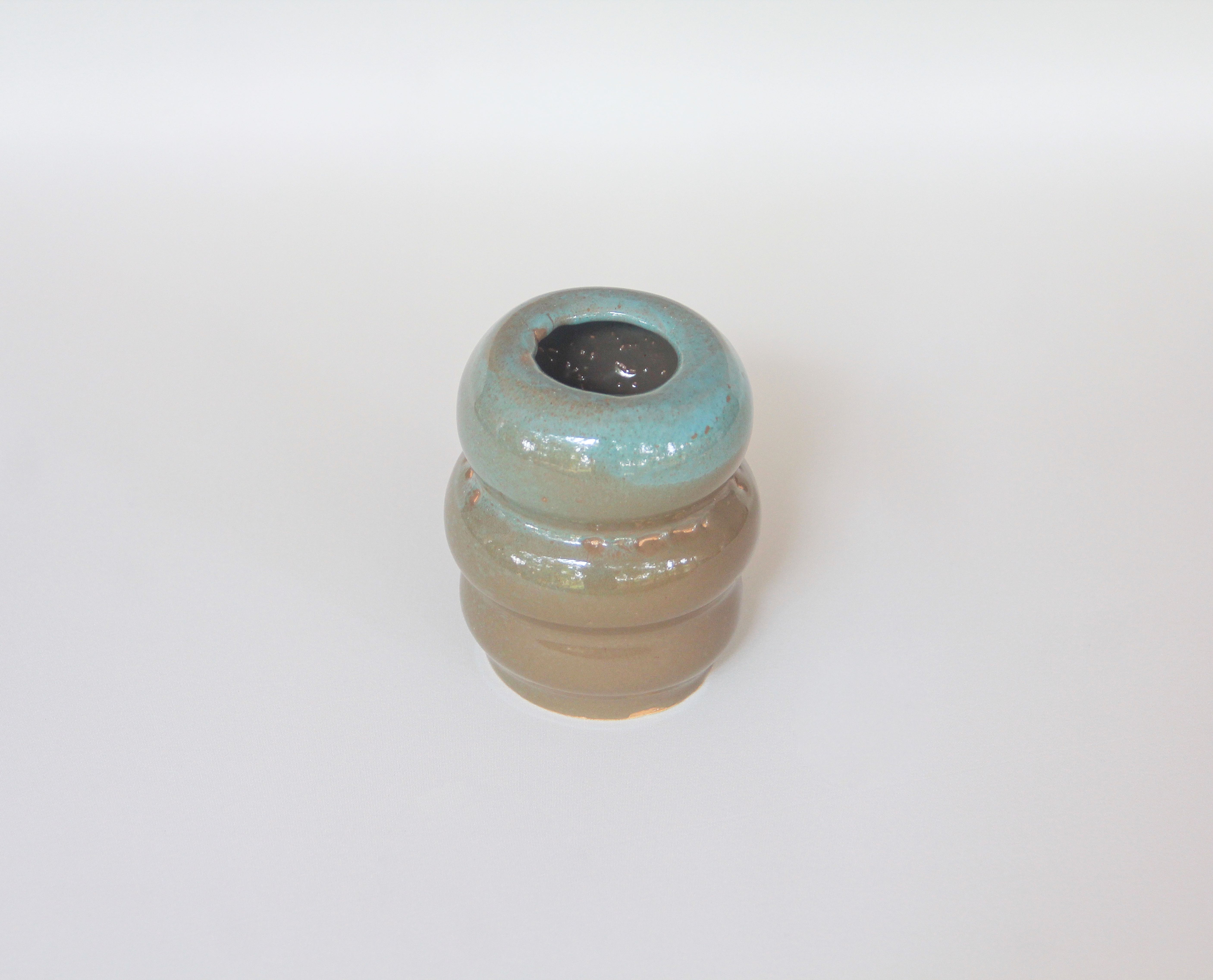 Peanut Chubby Vase