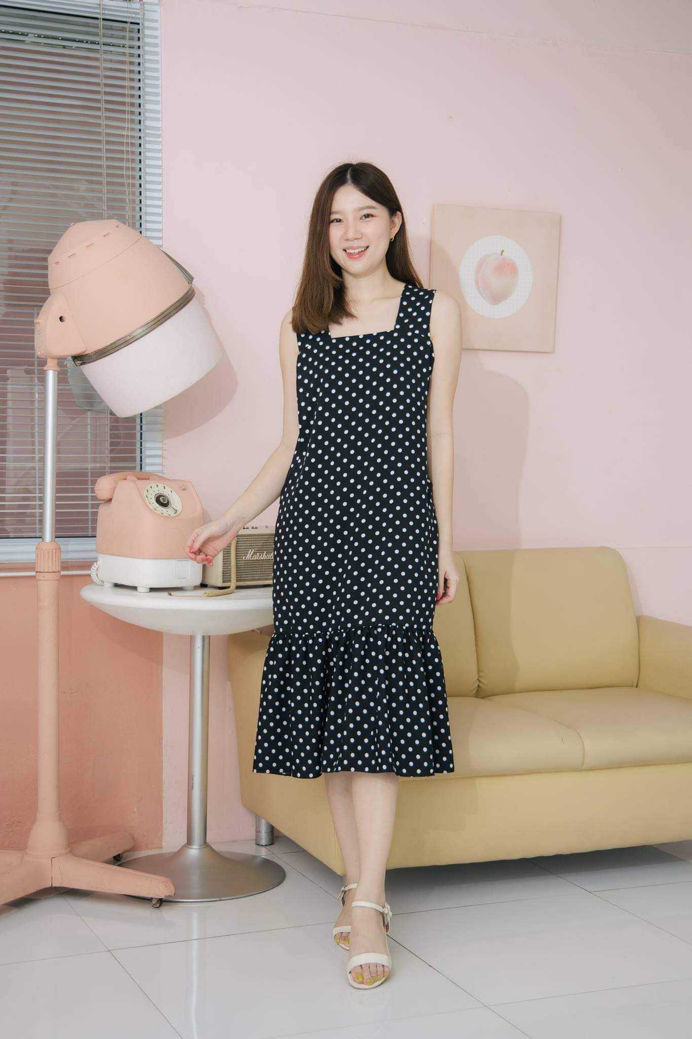 เดรสให้นม Black polka dot twotone  dress