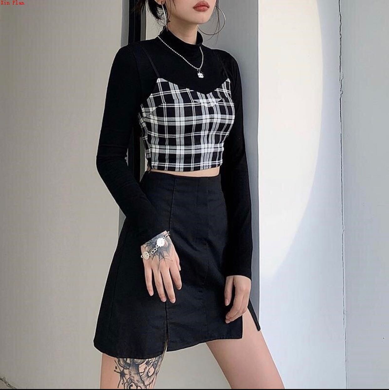 พร้อมส่ง🖤[H2]เสื้อแขนยาว+สายเดี่ยวสก็อต
