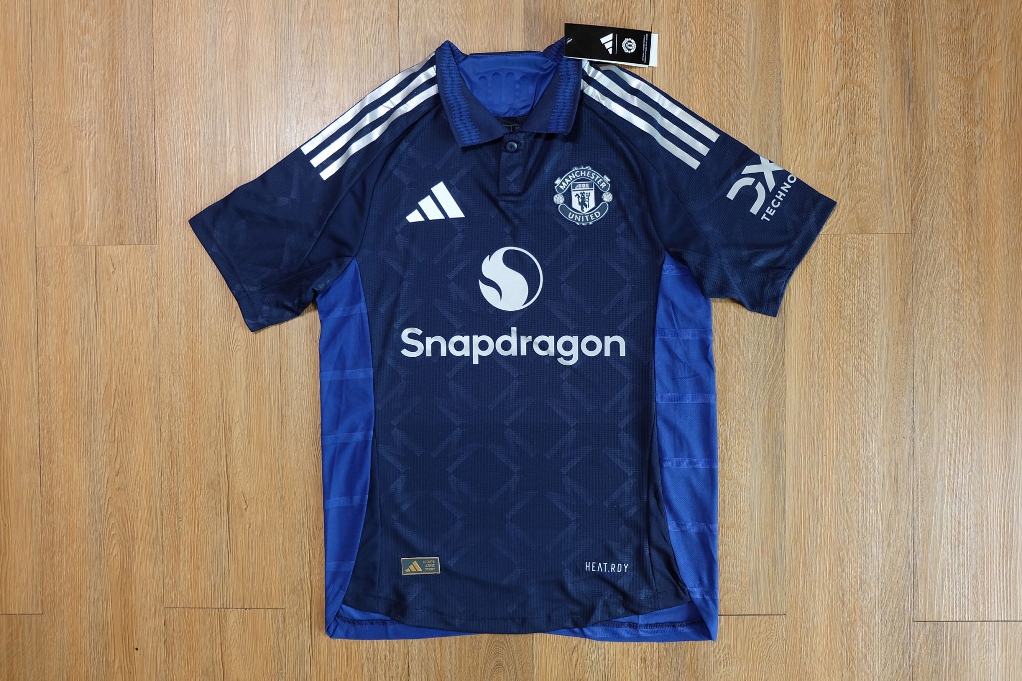 เสื้อฟุตบอลทีมแมนยู เยือน เกรดนักเตะ 2024