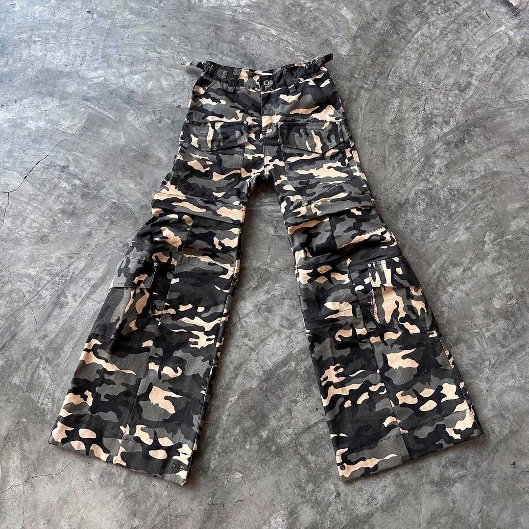 CHAOSISM - 2in1 FLARED CARGO PANTS (CAMO)