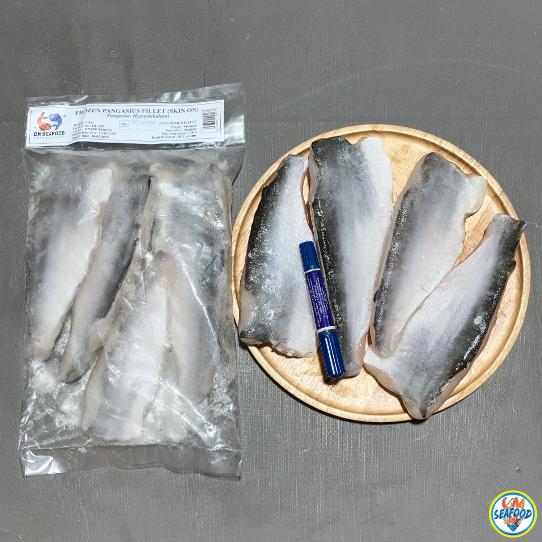 (ติดหนัง 3-4 ชิ้น ปลาคู่) ดอลลี่ 1 kg. x 10  แพ็ค (ส่ง 100+ 60 บาท)(ส่ง10+ 62 บาท)