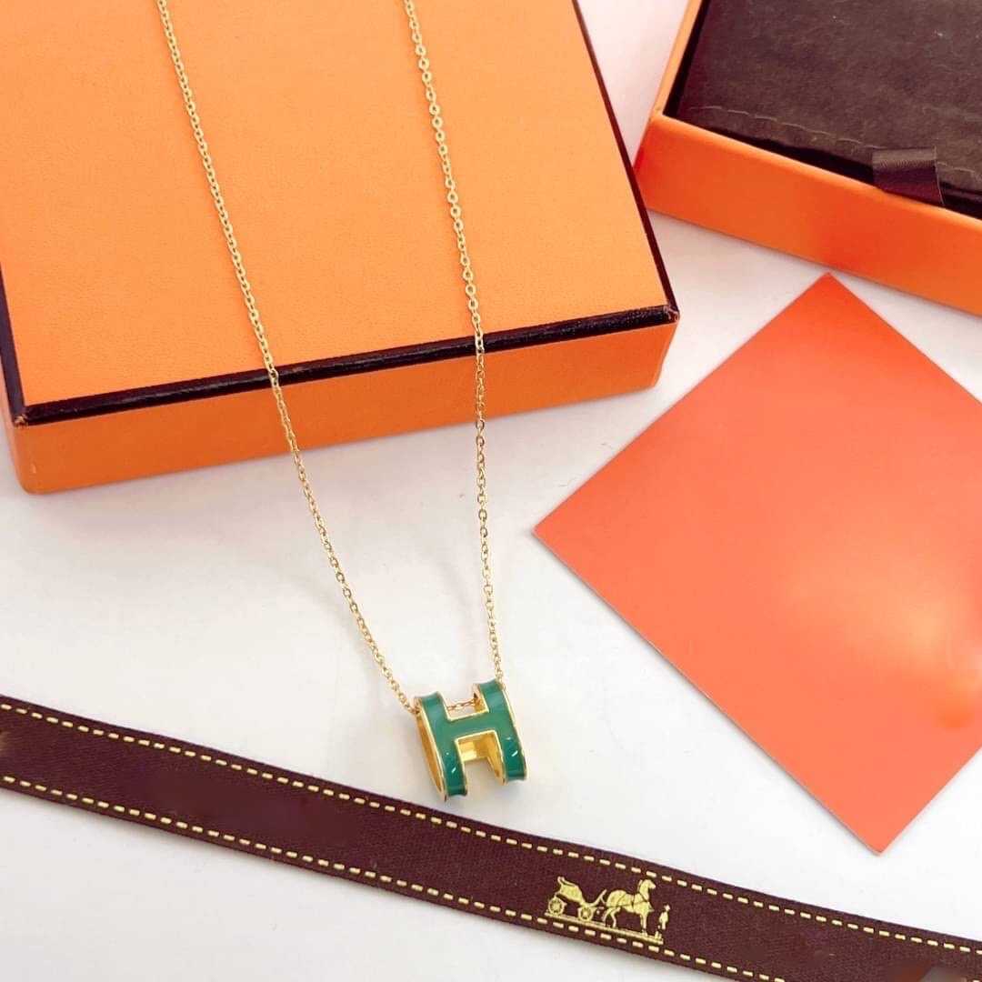 สร้อยคอ Hermes เขียว