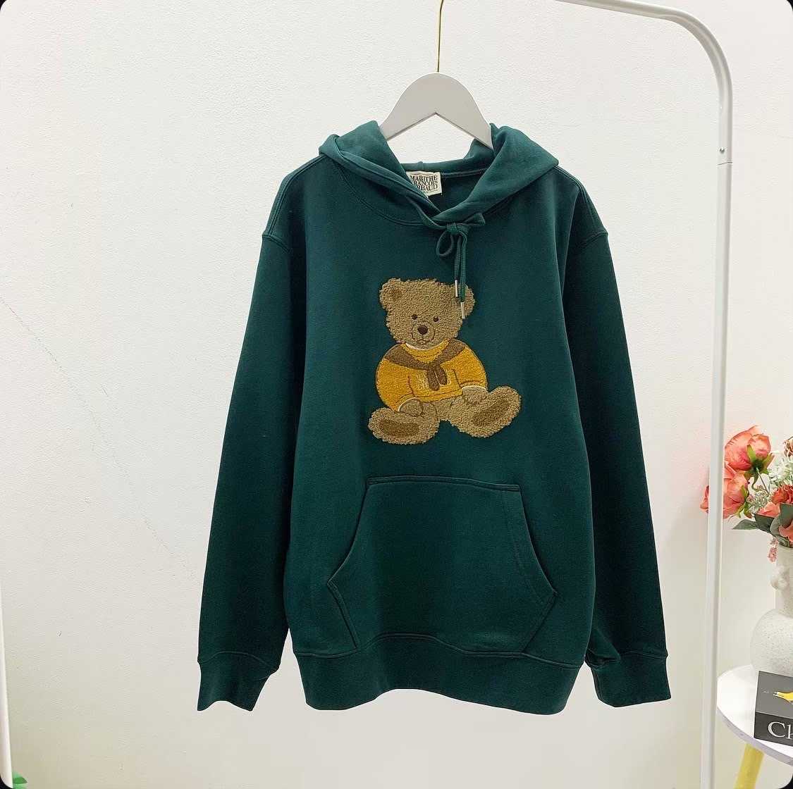 พร้อมส่ง Marithe Bear Hoodie (Green)