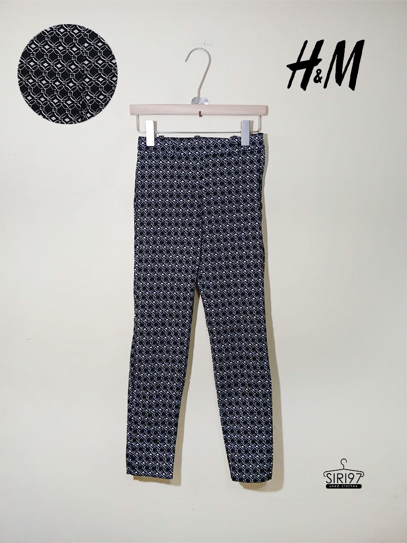 กางเกงขายาวผ้ายืด H&M ซิปด้านข้าง ลาย สีขาวดำ สภาพ90%